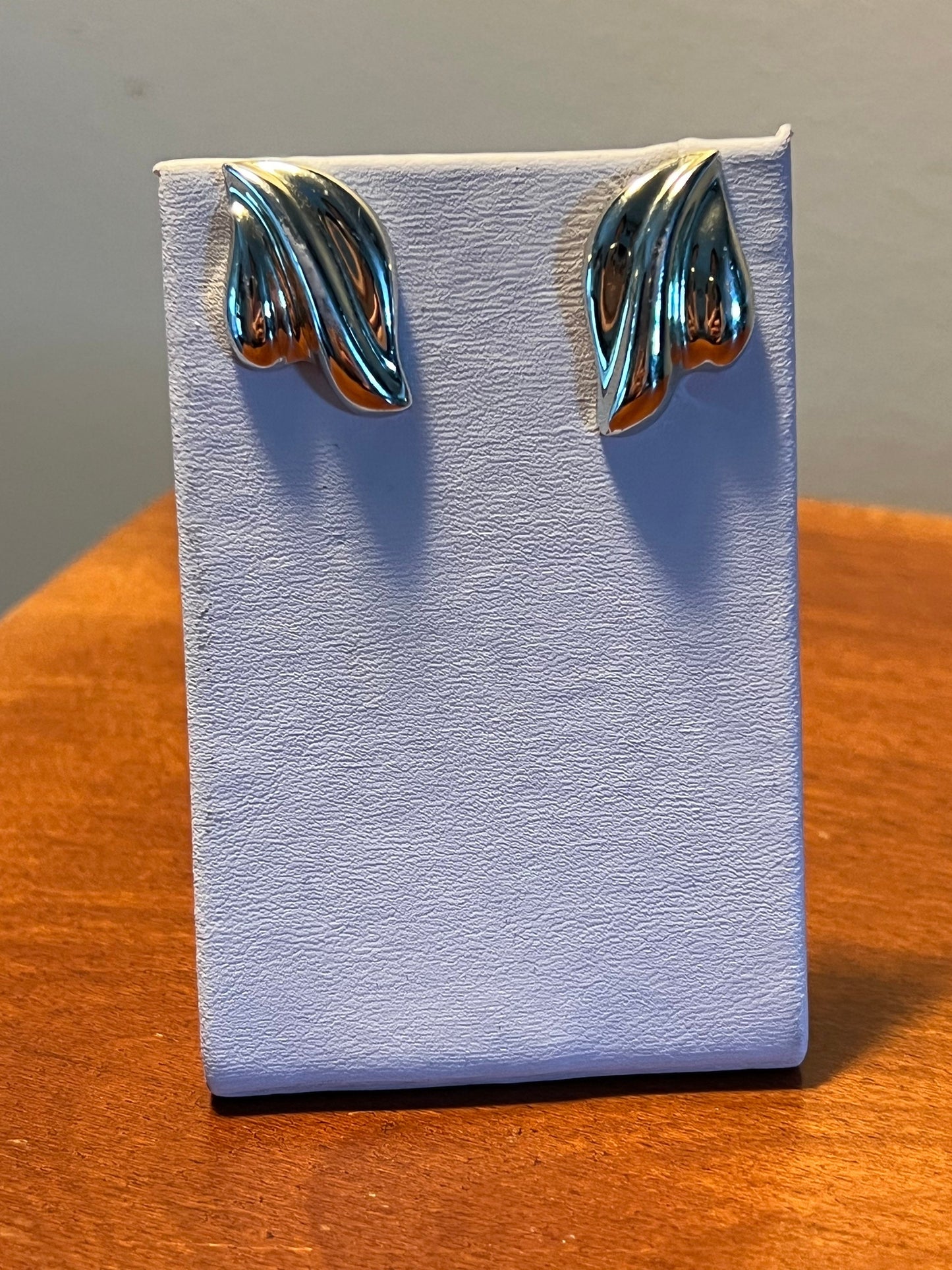 Vintage cool swirl sterling silver stud earrings with post backs for pierced ears Lover Antiques and Vintage