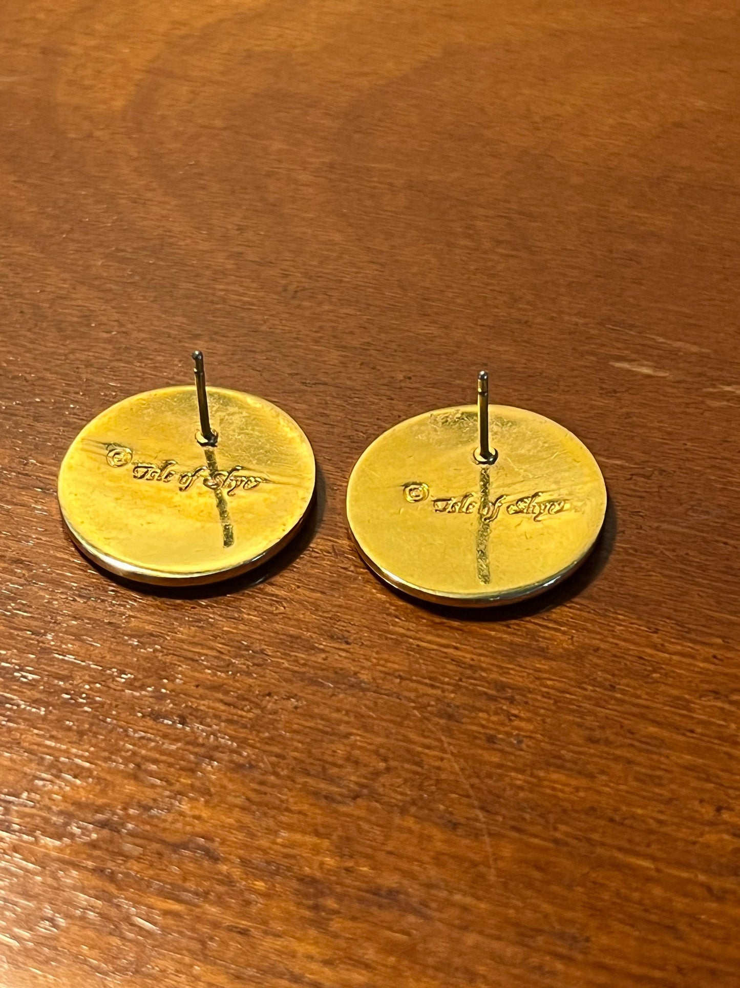 Vintage Leaf Earrings Gold Signed Isle of Skye Lover Antiques and Vintage