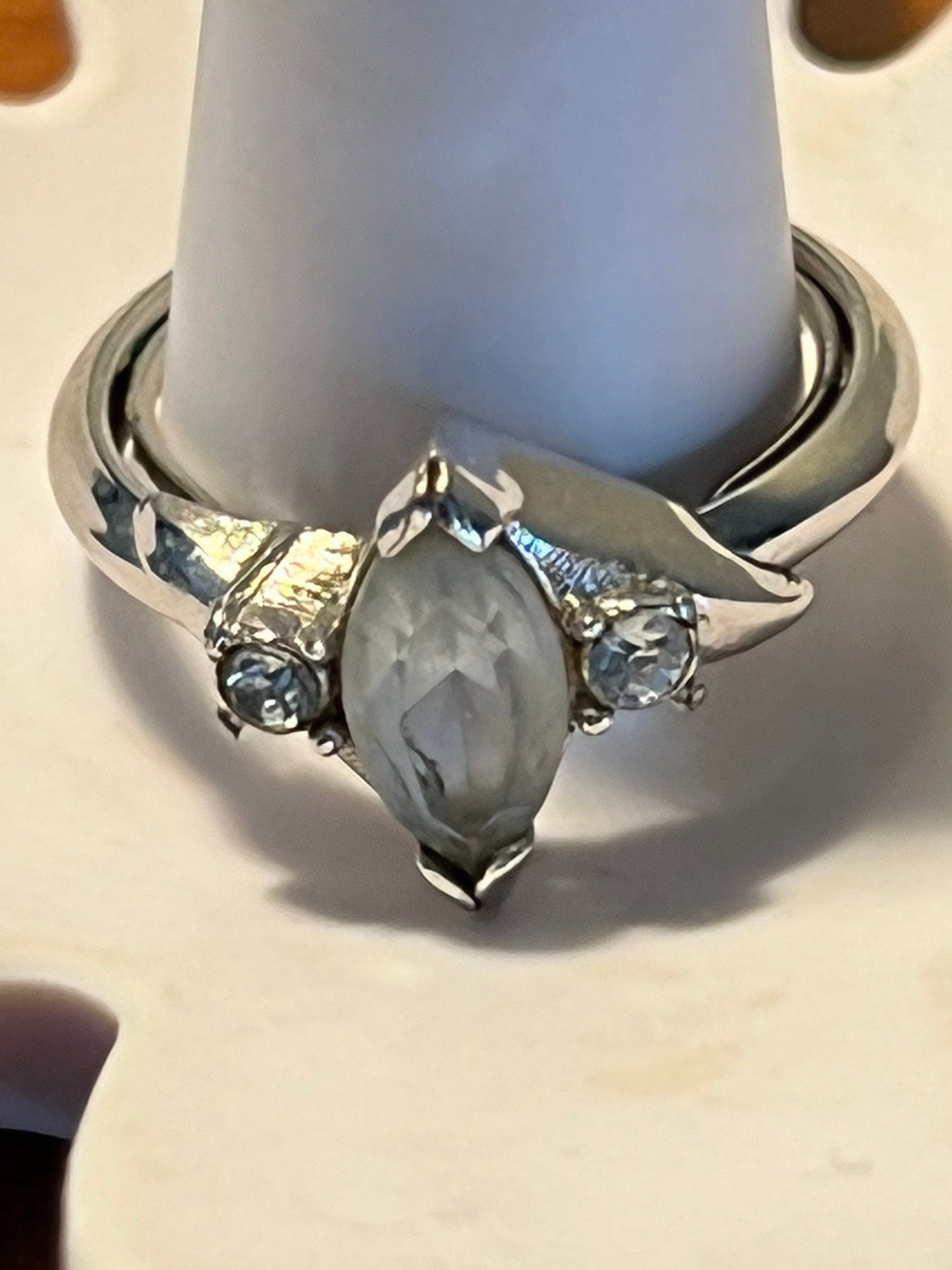 Vintage Avon Ring with blue gemstone in Diamond shape setting adjustable