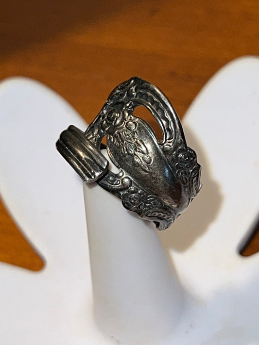 Vintage Oneida Community Flatware Silverplate Spoon Ring from 1970’s rings silver plate Lover Antiques and Vintage