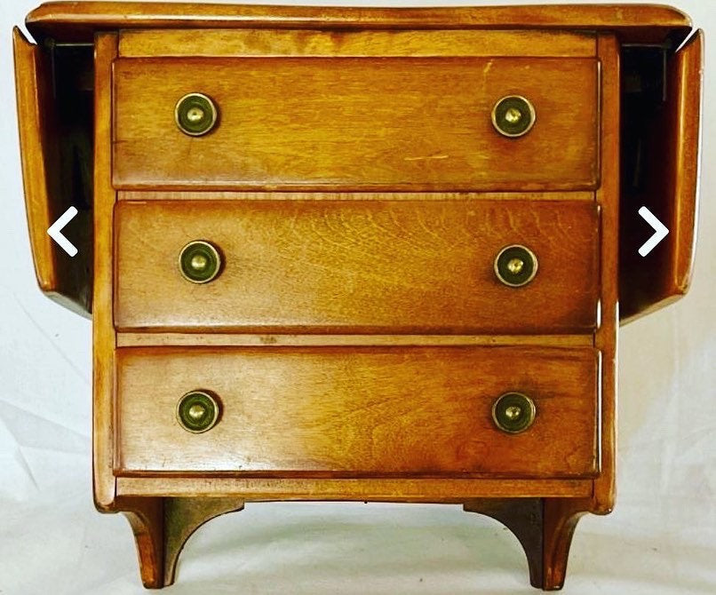 Vintage Cushman Colonial Creations 3-56 Wall Console with Three Drawers in Historical Maple Stain Very Rare Lover Antiques and Vintage
