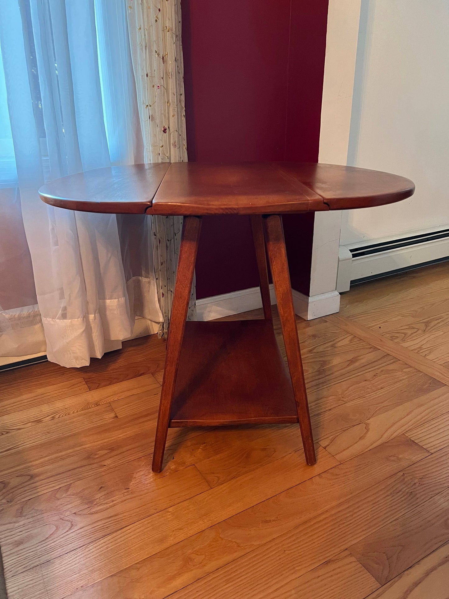 Cushman Colonial Creations Brookhollow End Table #8006 Created in 1938 Lover Antiques and Vintage