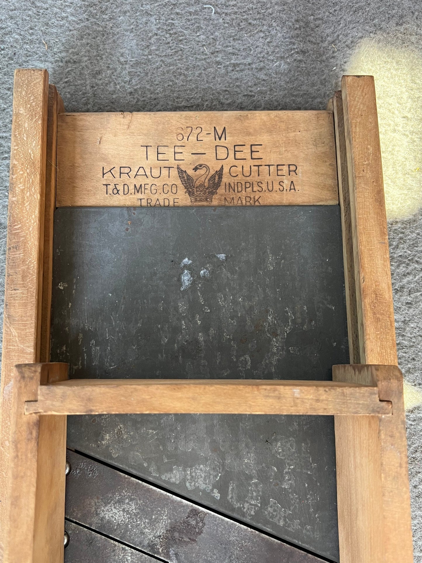Tee-Dee wooden kraut cutter is marked 672-W T&D MFG Co. INDPLS, USA Vintage Wood Cut