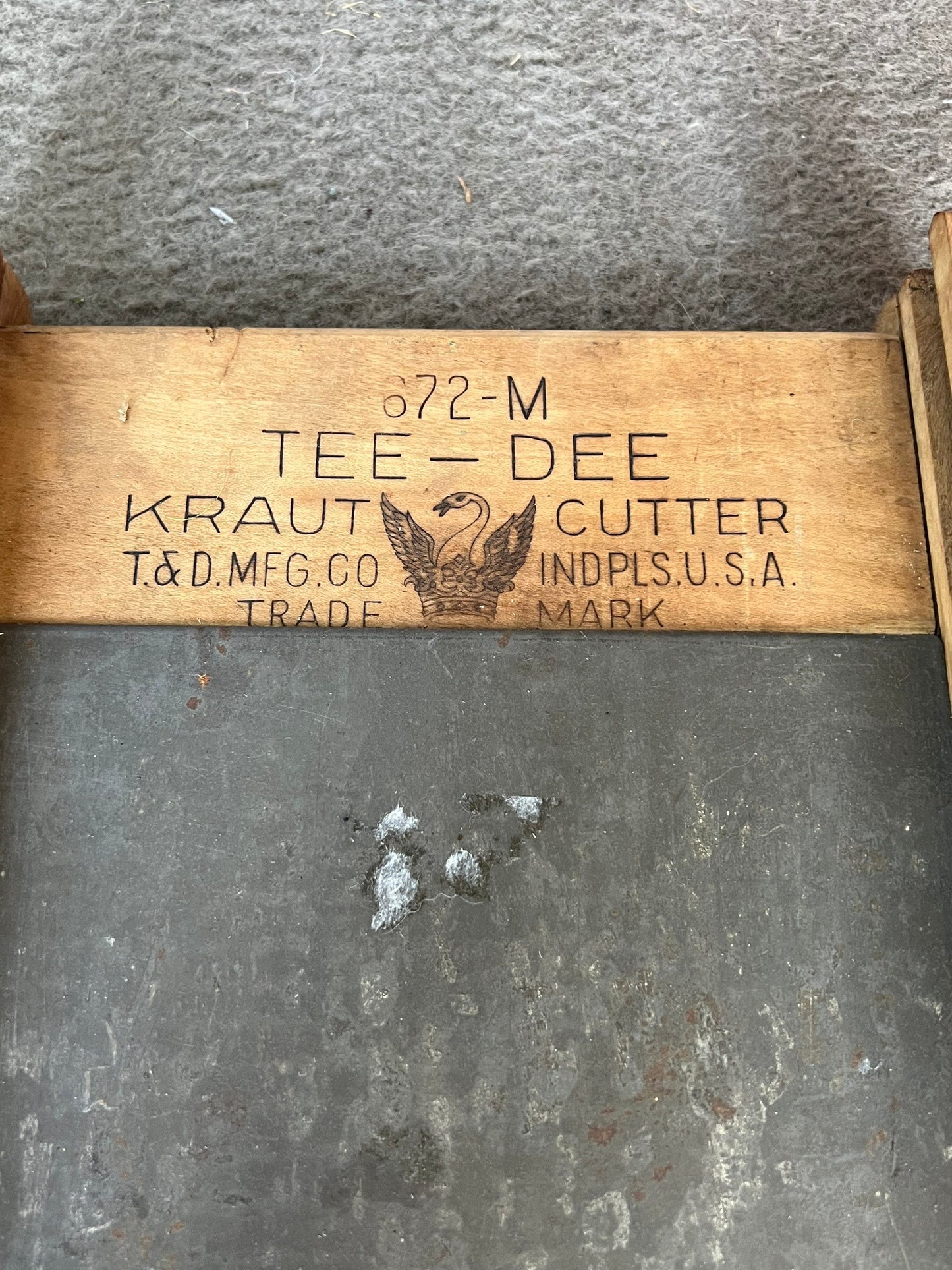 Tee-Dee wooden kraut cutter is marked 672-W T&D MFG Co. INDPLS, USA Vintage Wood Cut