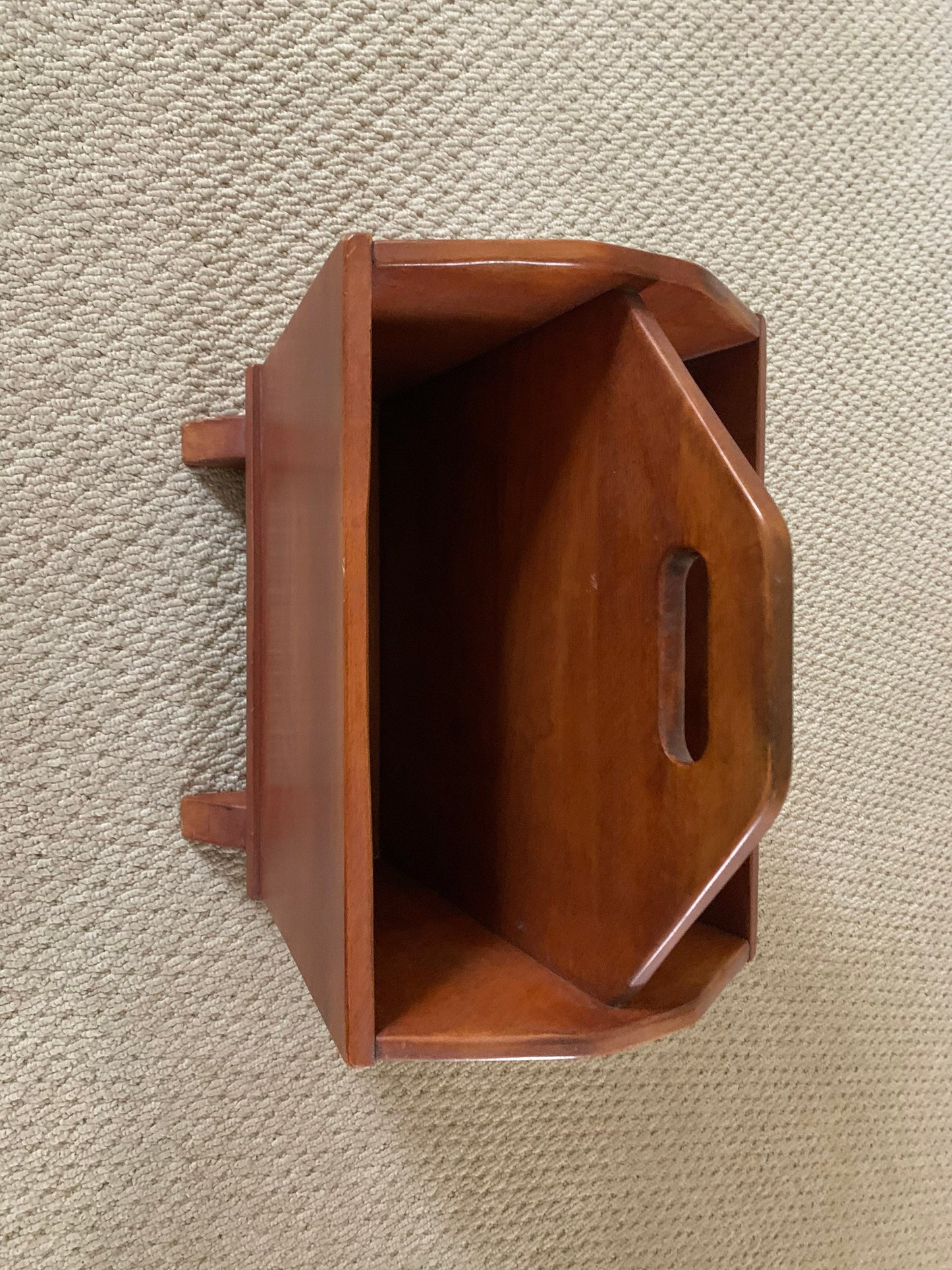Cushman Colonial Creations Bromley Magazine Basket Rack No. 5303 vintage furniture
