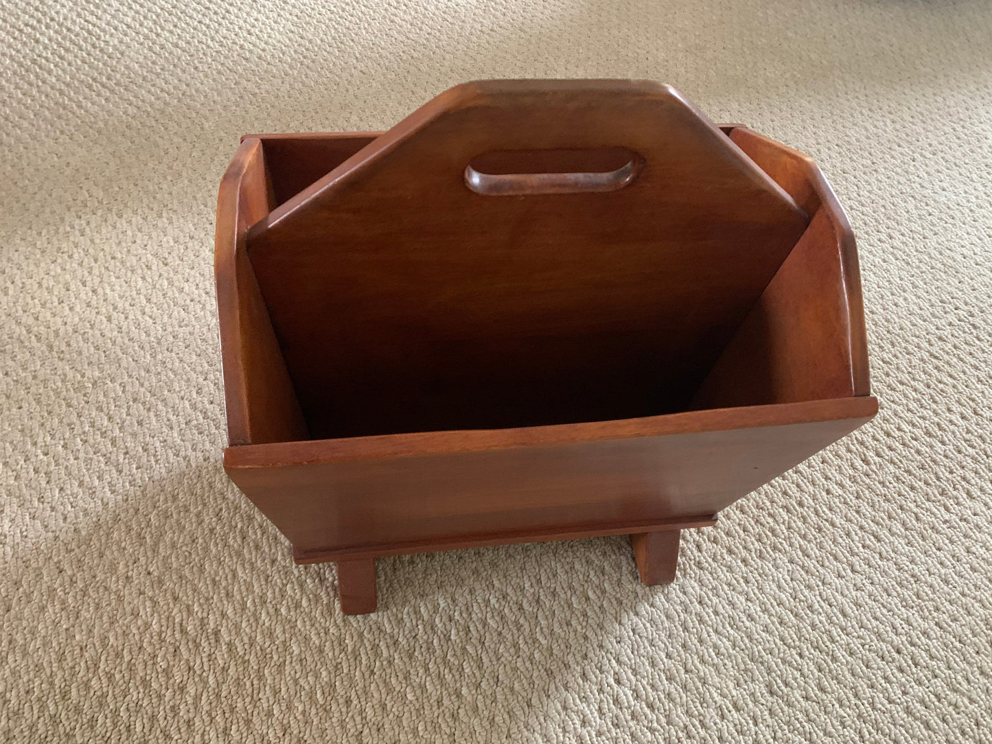 Cushman Colonial Creations Bromley Magazine Basket Rack No. 5303 vintage furniture