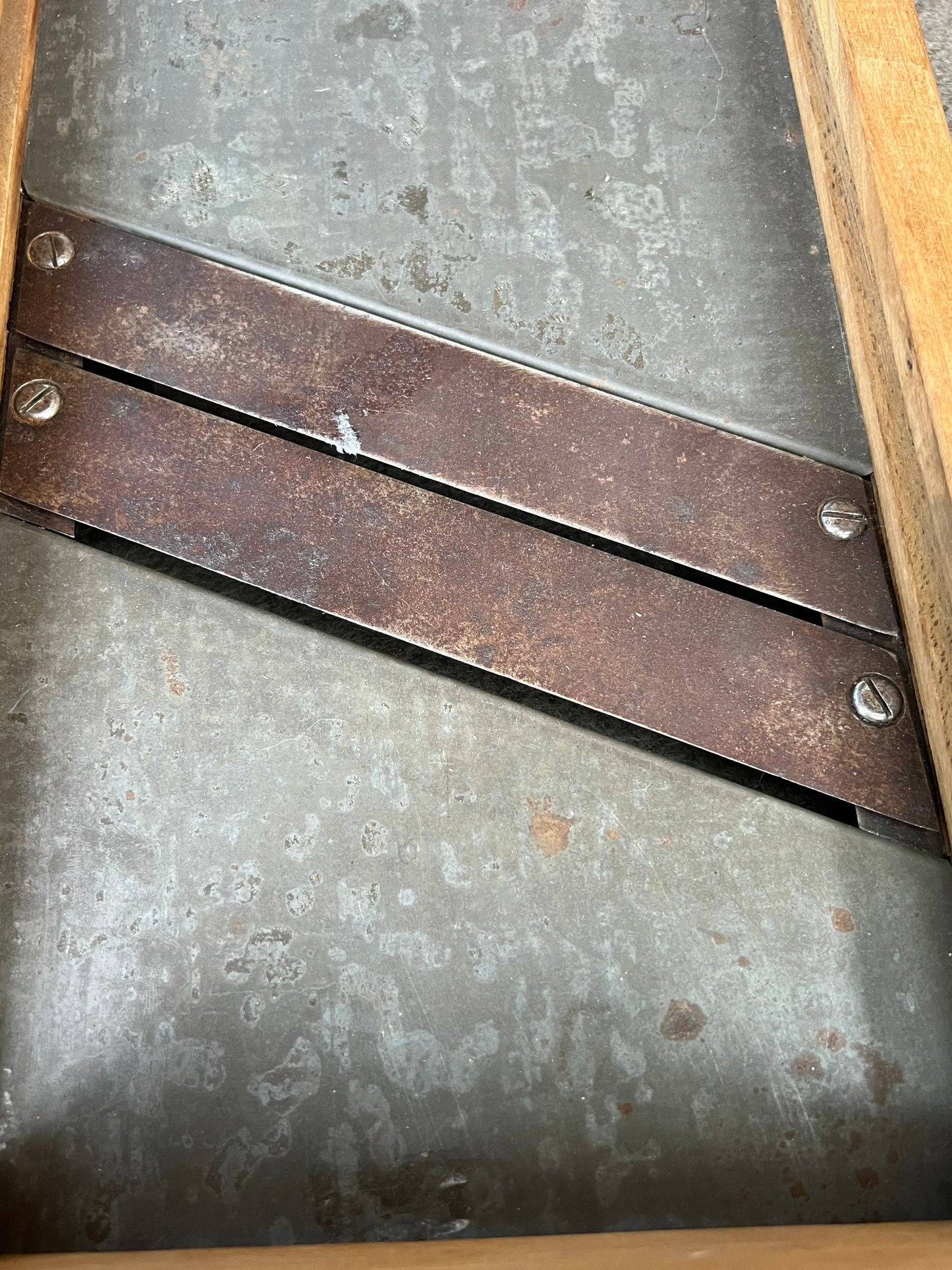 Tee-Dee wooden kraut cutter is marked 672-W T&D MFG Co. INDPLS, USA Vintage Wood Cut
