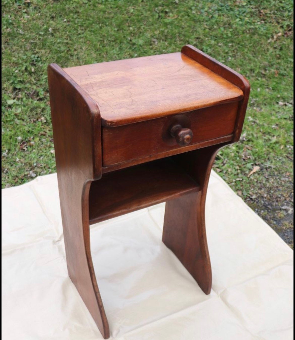 Cushman Colonial Creations Duxbury Night Table No. 5-162 only made 1935-36 night stand