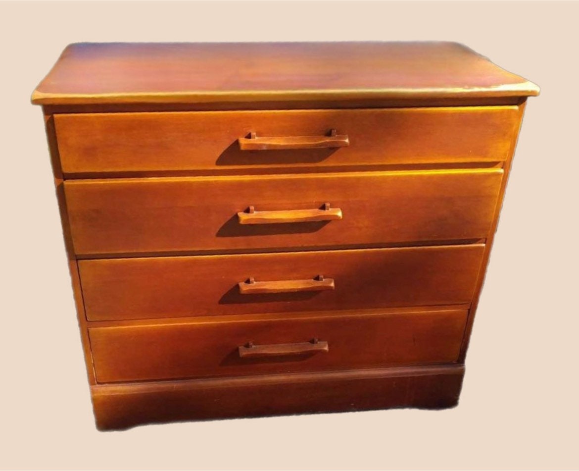 Cushman Colonial Creations Peter Schuyler Collection 4 Drawer Chest Dresser No. 4-169, Lover Antiques and Vintage