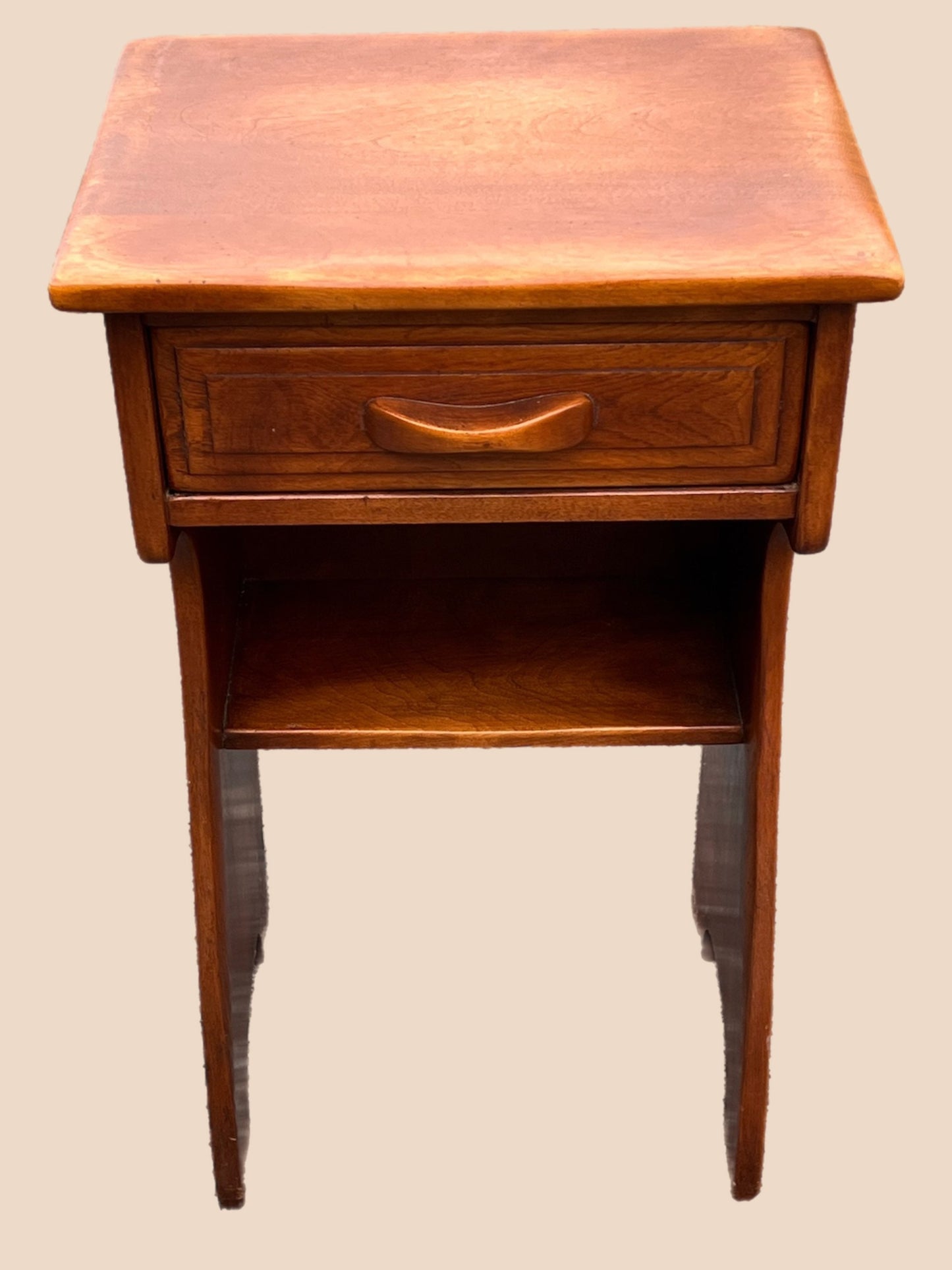 Cushman Colonial Creations Molly Stark Night Table No. 2059 end table side nightstand
