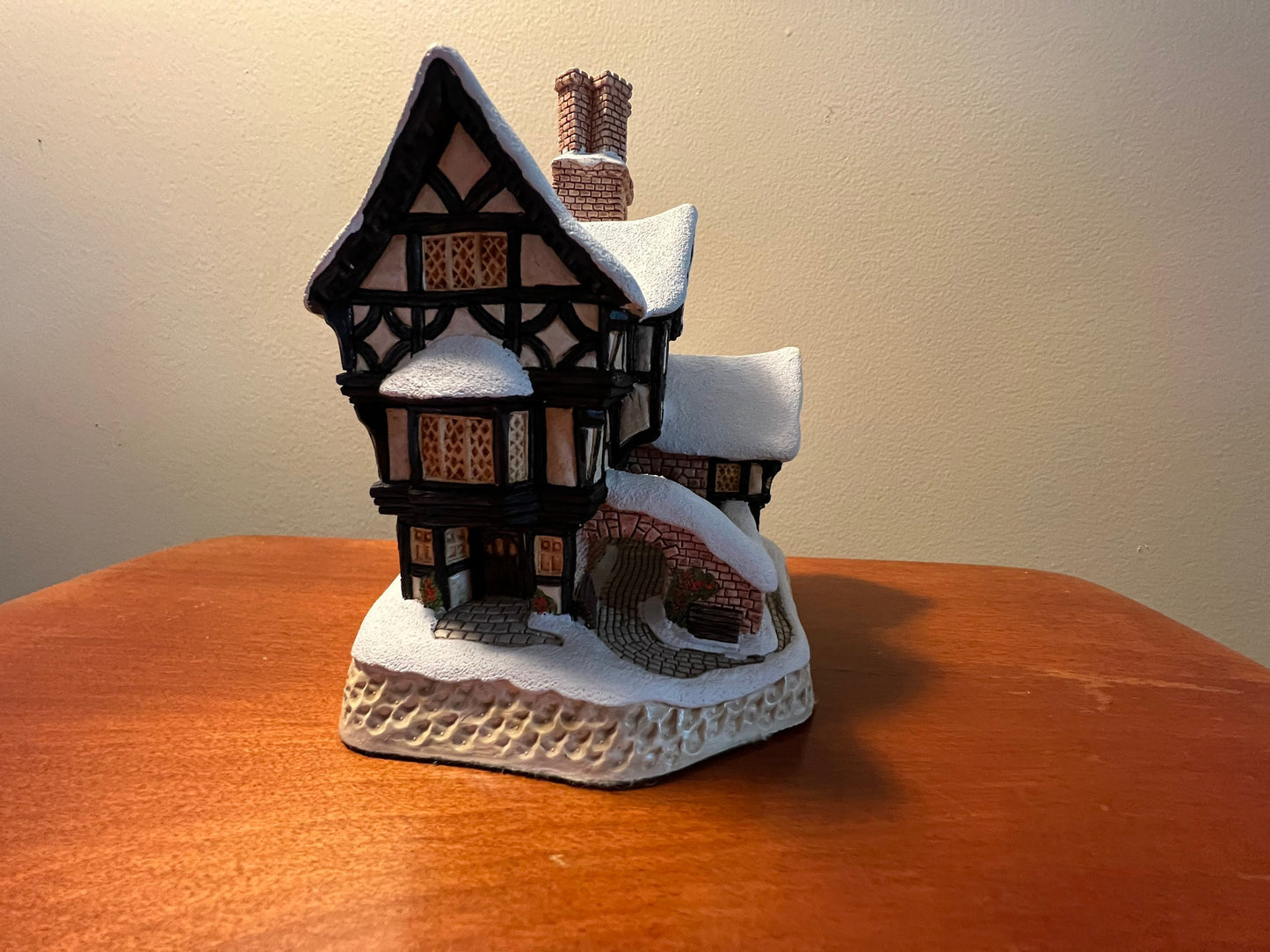 Vintage Mister Fezziwig’s Emporium by David Winter Special for Christmas Cottages handmade hand painted by John Hine, LTD Great Britain 1990