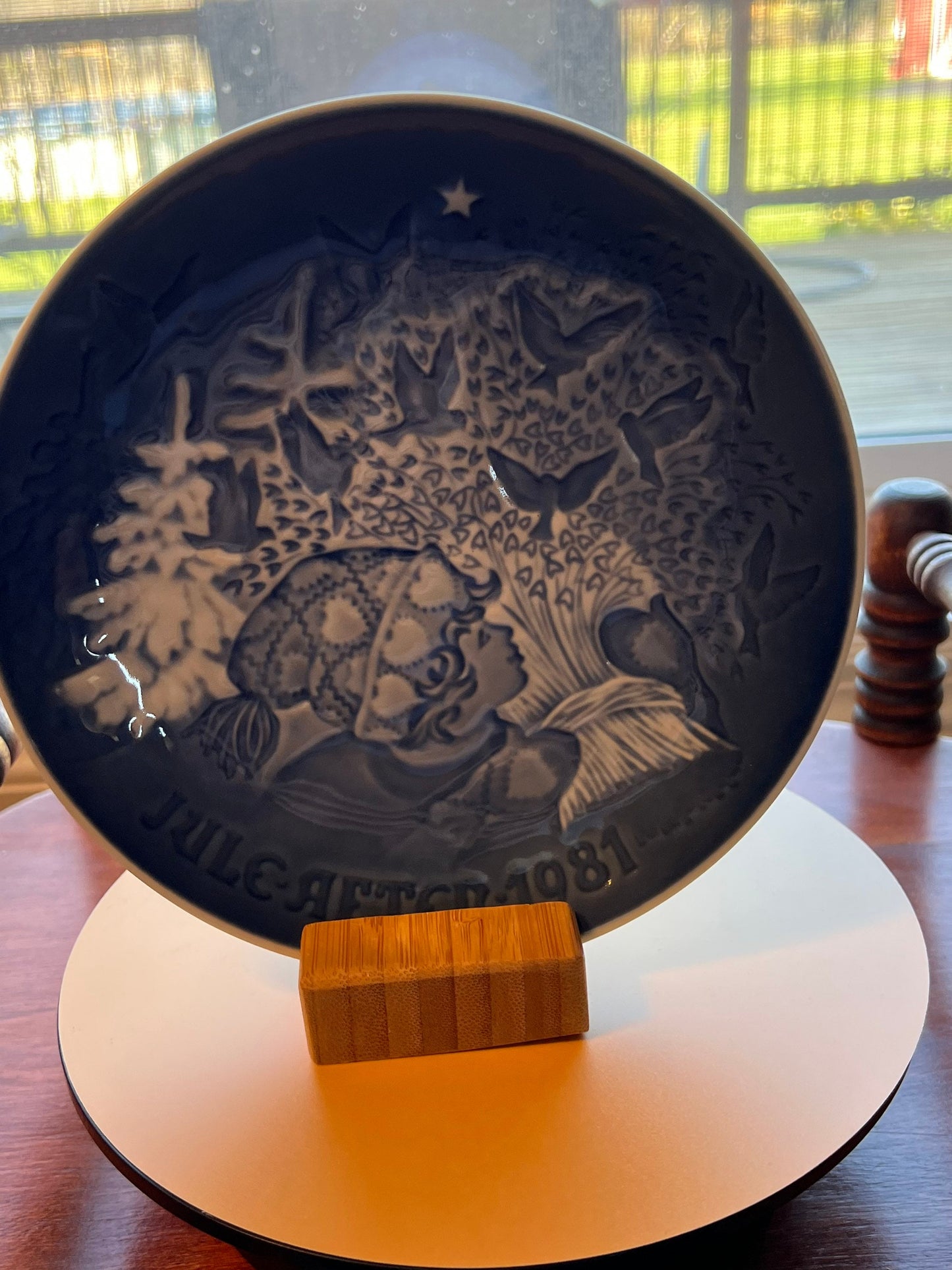 Vintage B&G Copenhagen Denmark Porcelain Collector Annual Christmas Plates 1981 Lover Antiques and Vintage