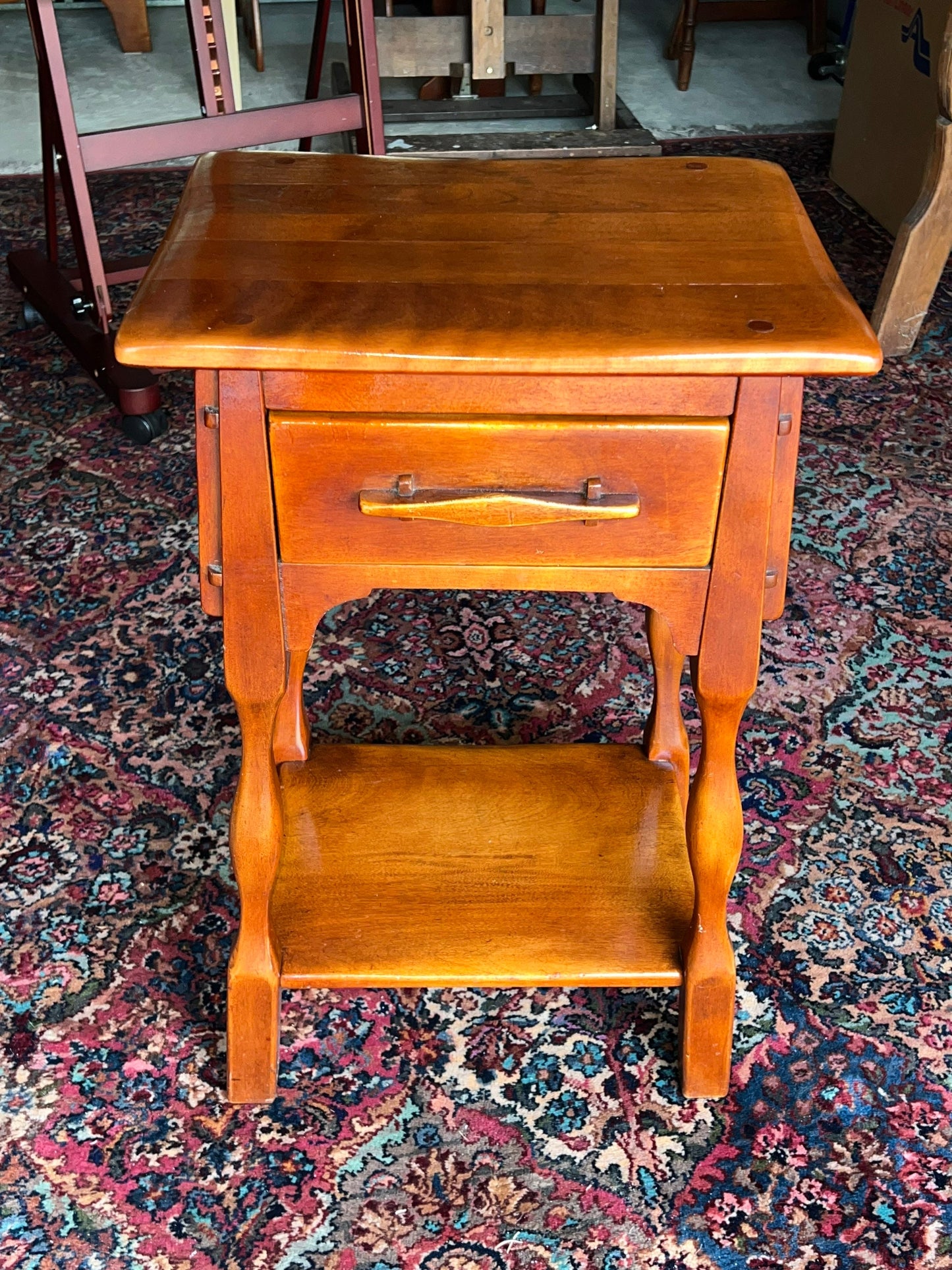 Cushman Colonial Creations Lucy Latham Original Nightstand Night Table No. 7169 Night stand small table Lover Antiques and Vintage