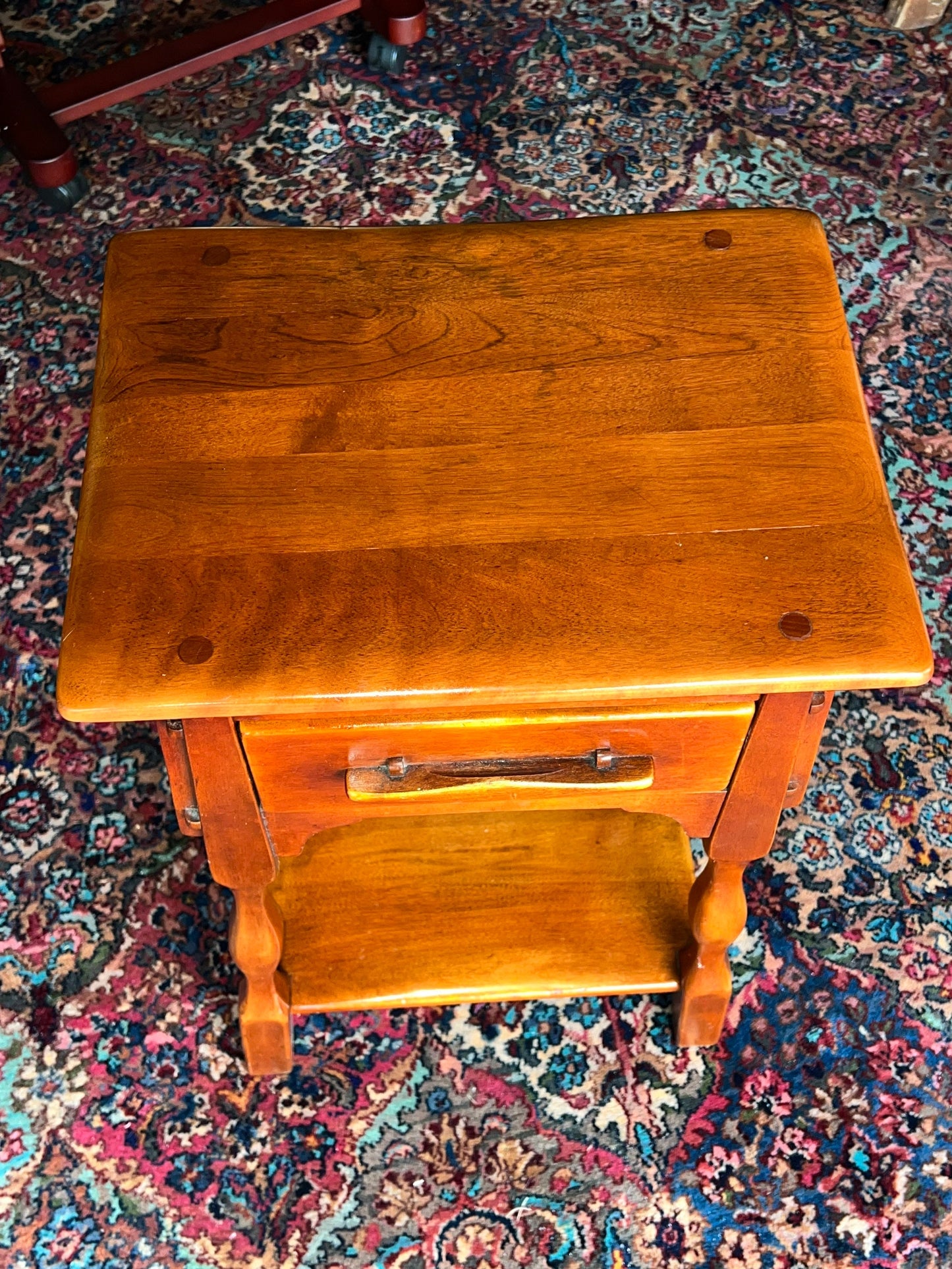 Cushman Colonial Creations Lucy Latham Original Nightstand Night Table No. 7169 Night stand small table Lover Antiques and Vintage