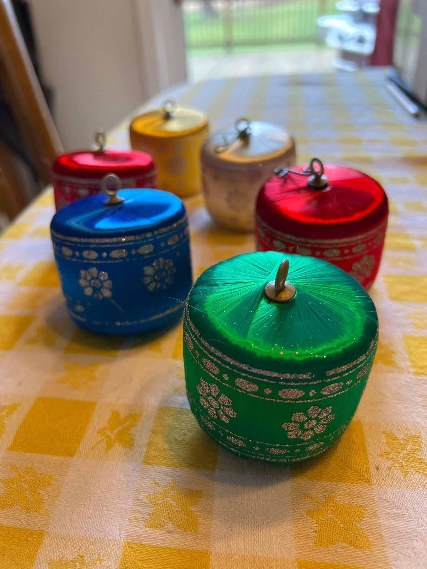 Vintage Silk Spun Christmas Holiday Ornaments Set of 6 ornament glitter green red blue yellow gold silver
