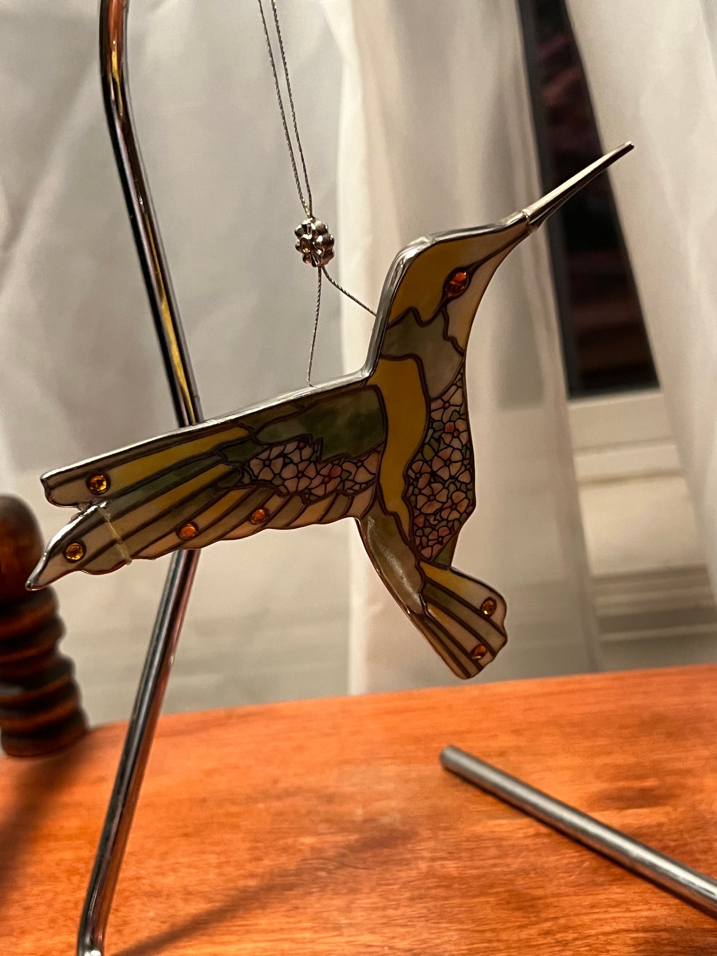 Vintage Yellow & Green Hummingbird Stained Glass Art Sun Catcher pink bird ornament Bradford Exchange Garden Jewels