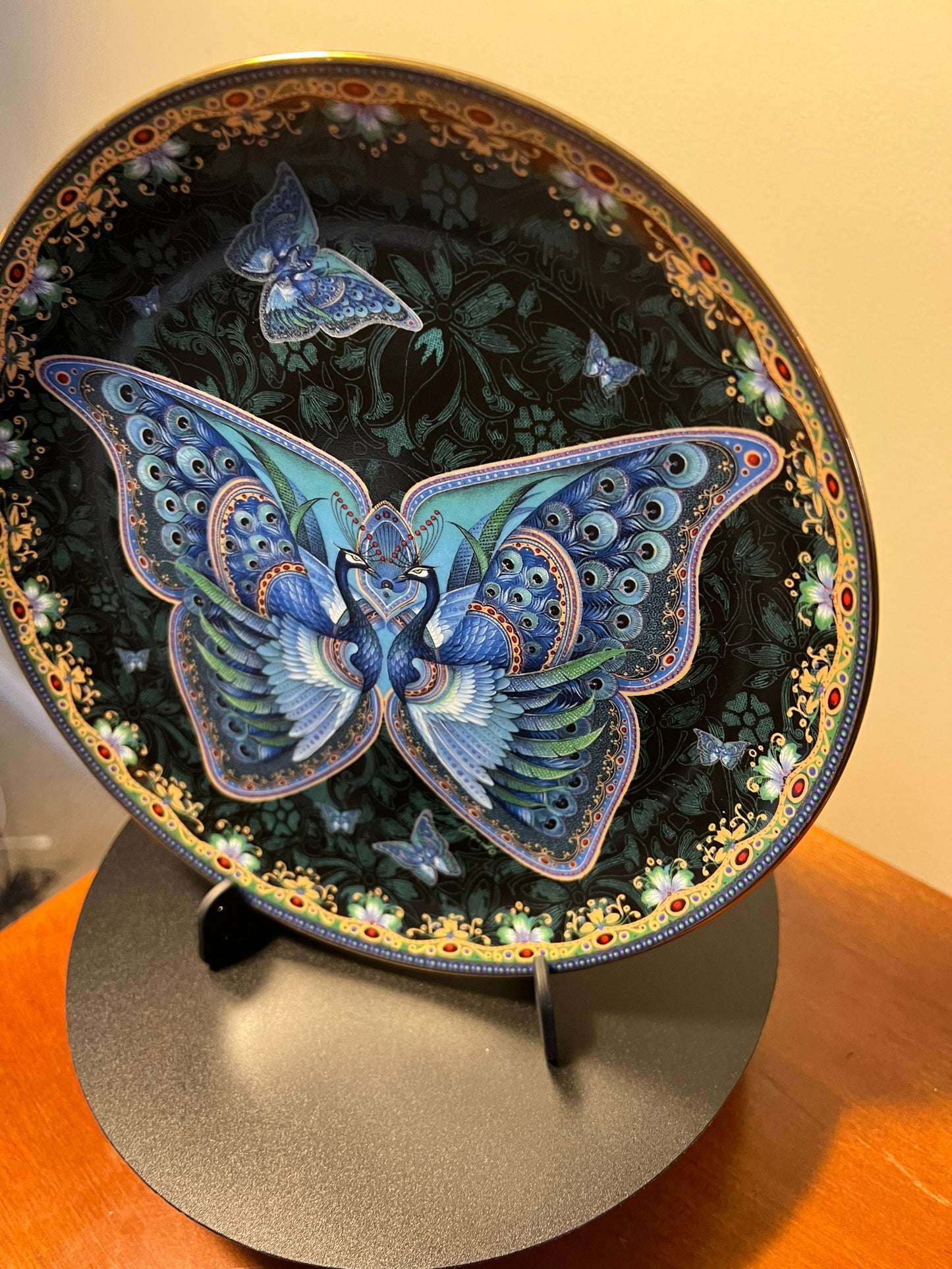 Vintage Sapphire Splendor Enchanted Wings limited edition by Oleg Gavrilov Bradford Exchange Plate #1357 A Plate Wall Hanging Lover Antiques
