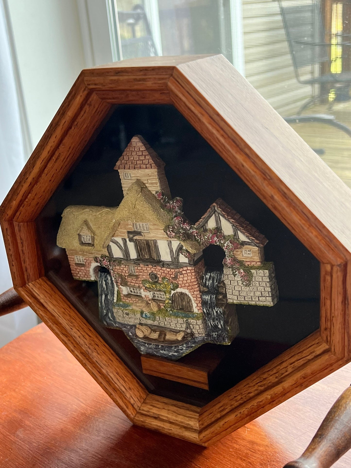 Vintage David Winter Cottages 1998 handmade hand painted by John Hine, LTD Great Britain Lover Antiques and Vintage