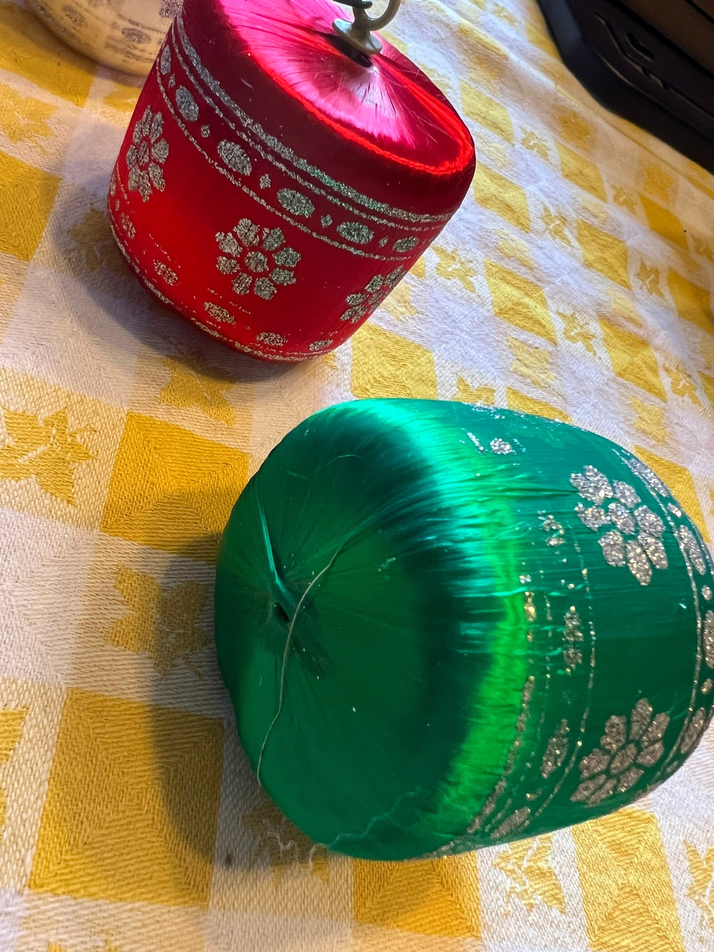 Vintage Silk Spun Christmas Holiday Ornaments Set of 6 ornament glitter green red blue yellow gold silver