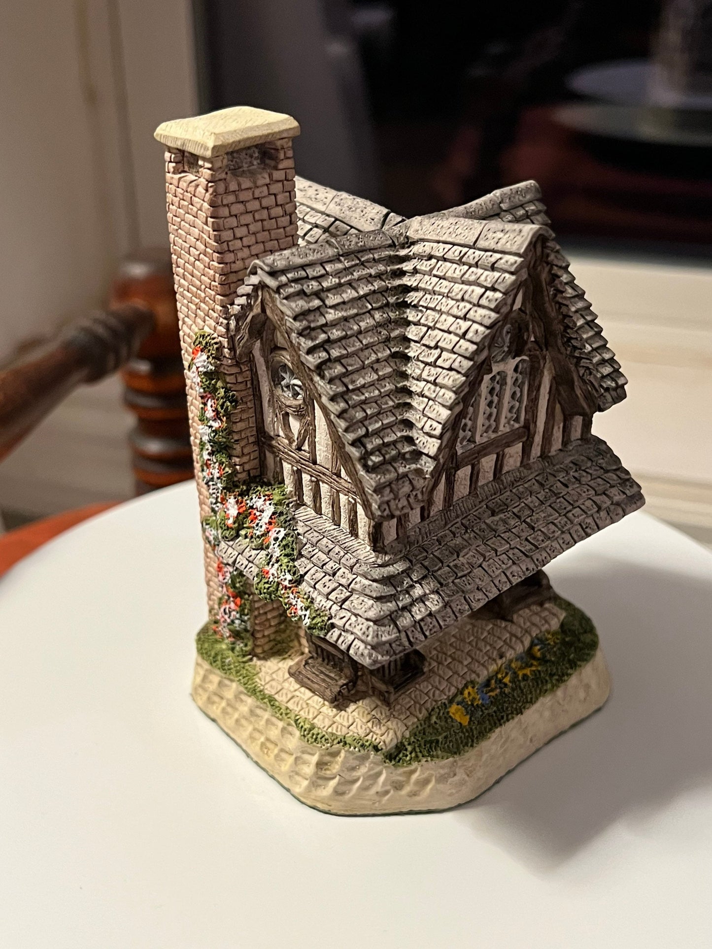 Vintage Grouse Moor Lodge by David Winter handmade hand painted Great Britain August British Traditions figures figurines