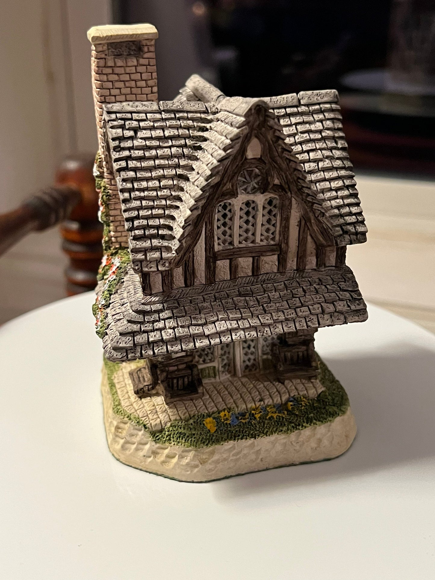 Vintage Grouse Moor Lodge by David Winter handmade hand painted Great Britain August British Traditions figures figurines