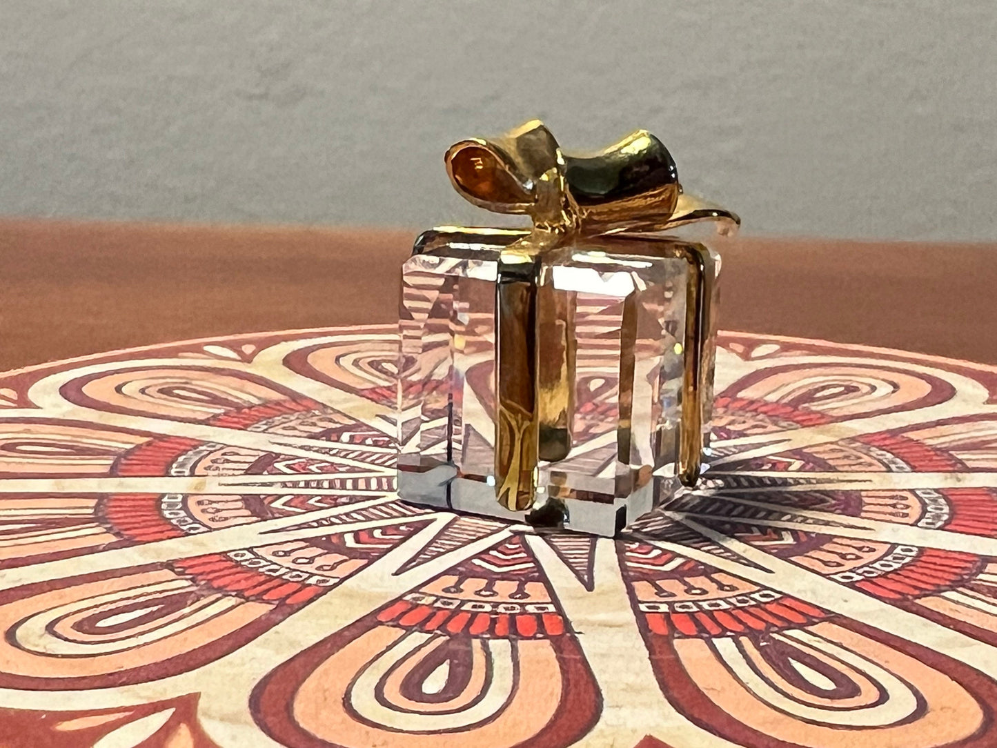 Vintage Swarvoski Glass Present with 24k Gold Glass Art Gift Sculpture Art Glass Figurine great gift artwork crystal cut glass