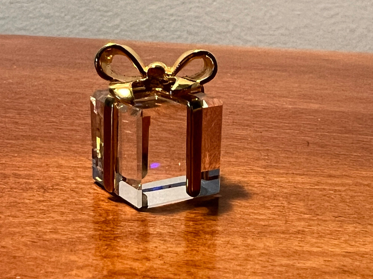 Vintage Swarvoski Glass Present with 24k Gold Glass Art Gift Sculpture Art Glass Figurine great gift artwork crystal cut glass
