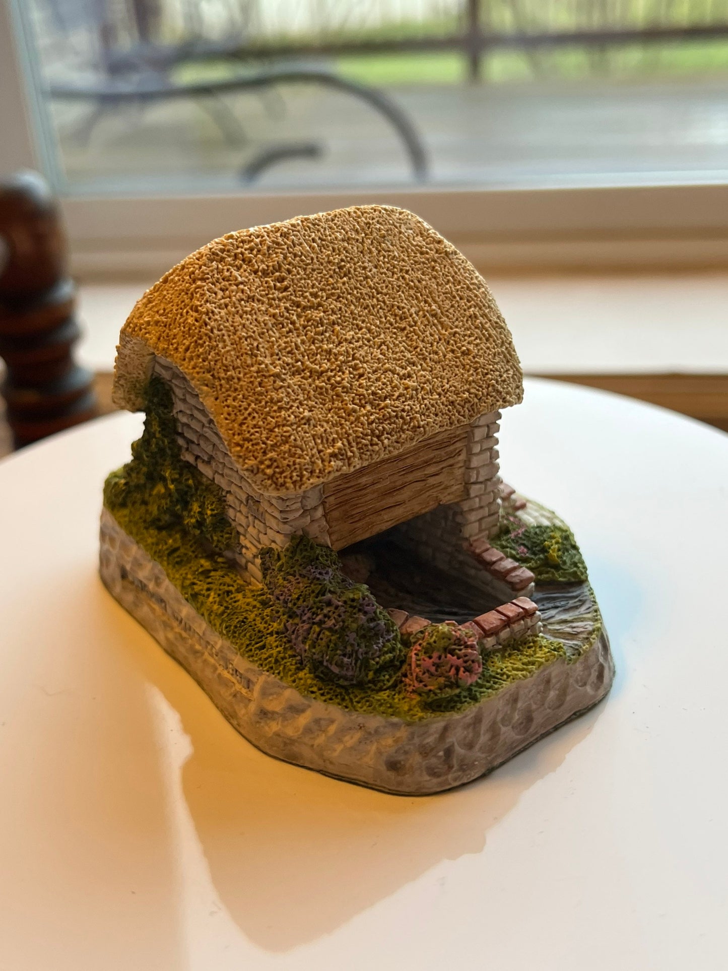 Vintage Irish Water Mill by David Winter Cottages handmade hand painted Great Britain figures figurines 1991