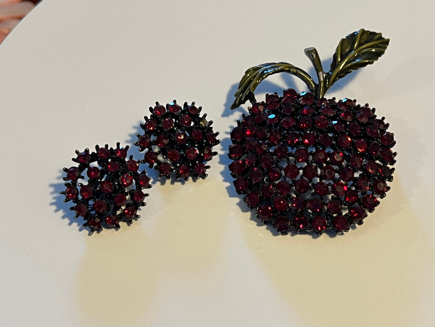 Vintage Albert Weiss Red Apple Rhinestone Brooche and Matching Earrings Japanned Jewelry Set Ruby Style Lover Antiques and Vintage