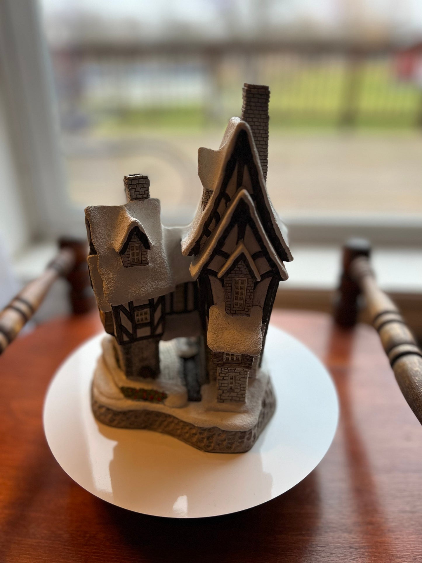Vintage Fred’s Home by David Winter Cottages Special for Christmas 1991 Scrooge Collection handmade hand painted Great Britain figurines