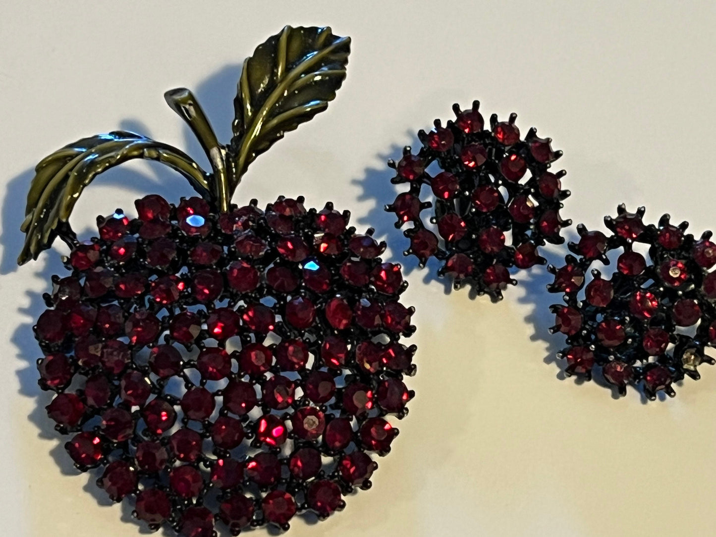 Vintage Albert Weiss Red Apple Rhinestone Brooche and Matching Earrings Japanned Jewelry Set Ruby Style Lover Antiques and Vintage