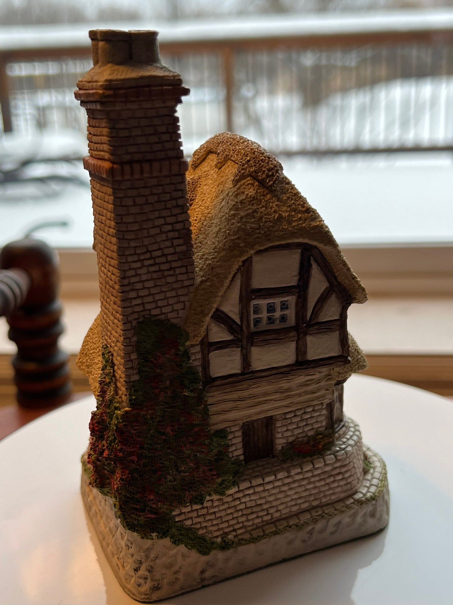 Vintage David Winter Audrey’s Tea Room Cottage 1991 handmade cottages hand painted Great Britain figurines David Hine cottages