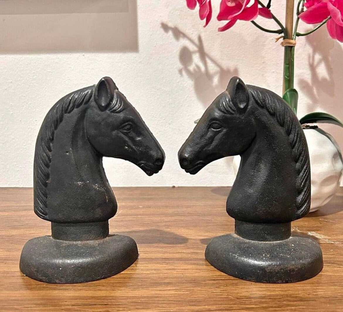 Vintage Cast Iron Horse Heads Bookends, Cast Iron Knights Chess Piece Horse Matching Bookends, Lover Antiques and Vintage