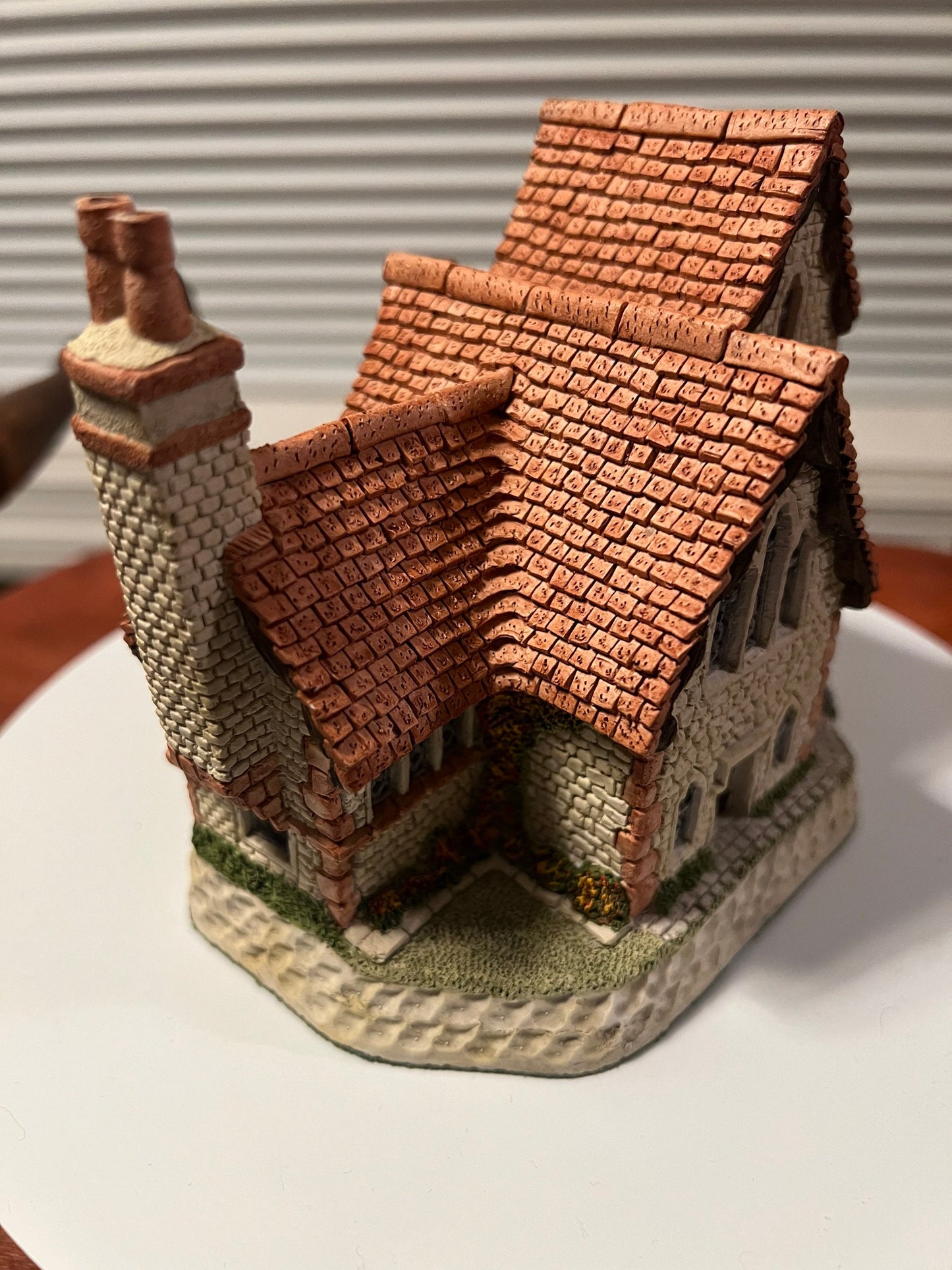 Vintage David Winter Staffordshire Vicarage 1994 Cottages handmade hand painted Great Britain figurines