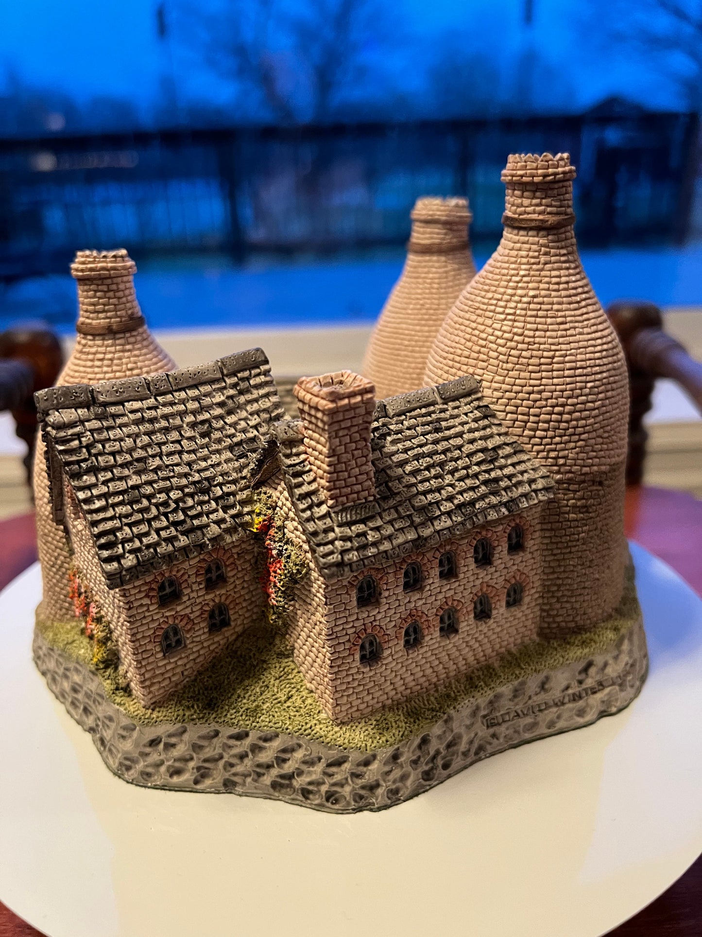 Vintage David Winter Cottages The Midlands Collection The Bottle Kilns Cottage 1987 handmade hand painted Great Britain figurines David Hine