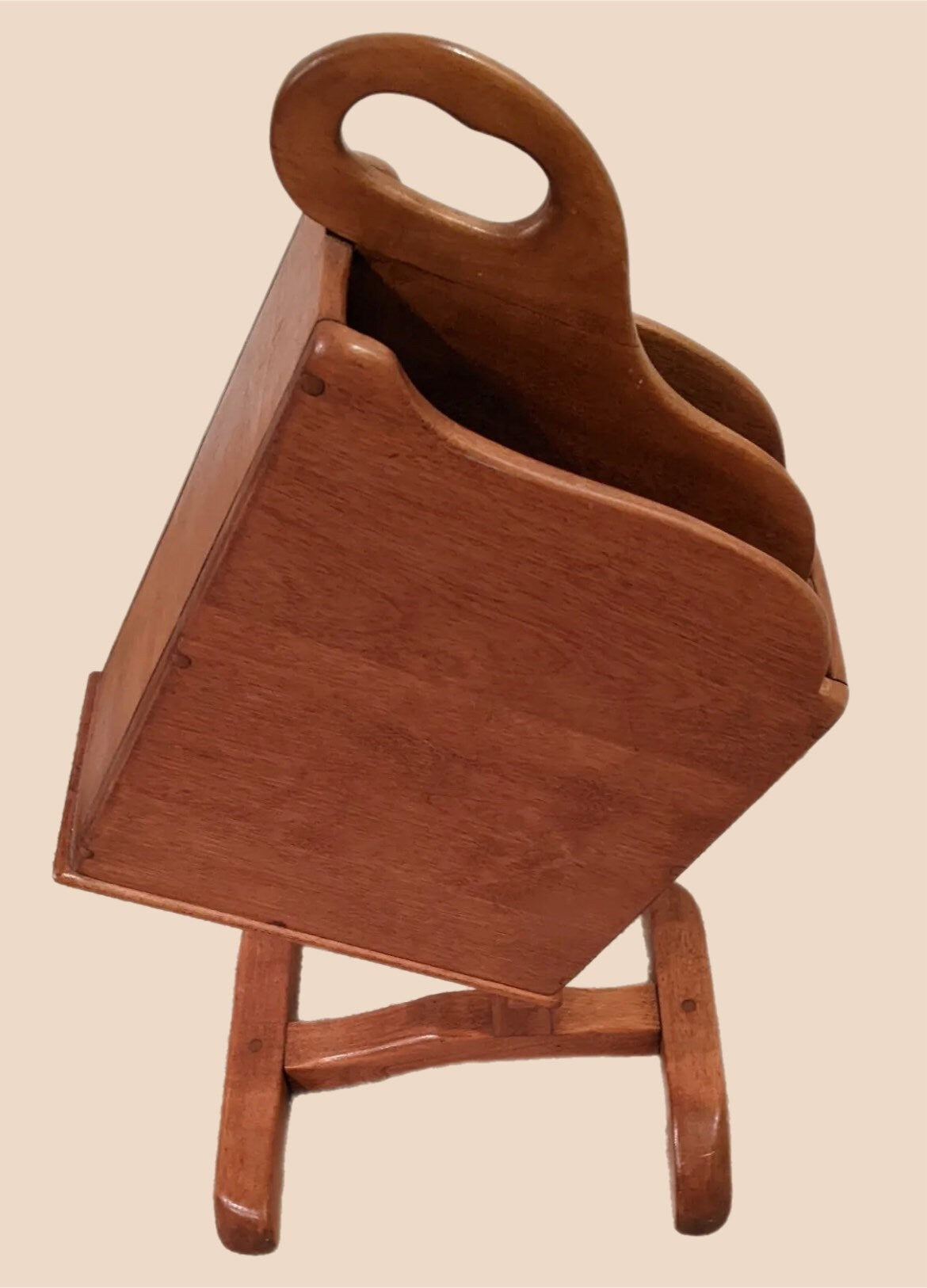 Cushman Colonial Creations Tongs Magazine Rack No. 3-9 Truly Rare Historic Lake house home decor