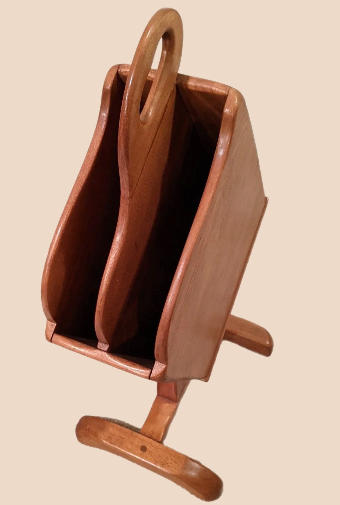 Cushman Colonial Creations Tongs Magazine Rack No. 3-9 Truly Rare Historic Lake house home decor