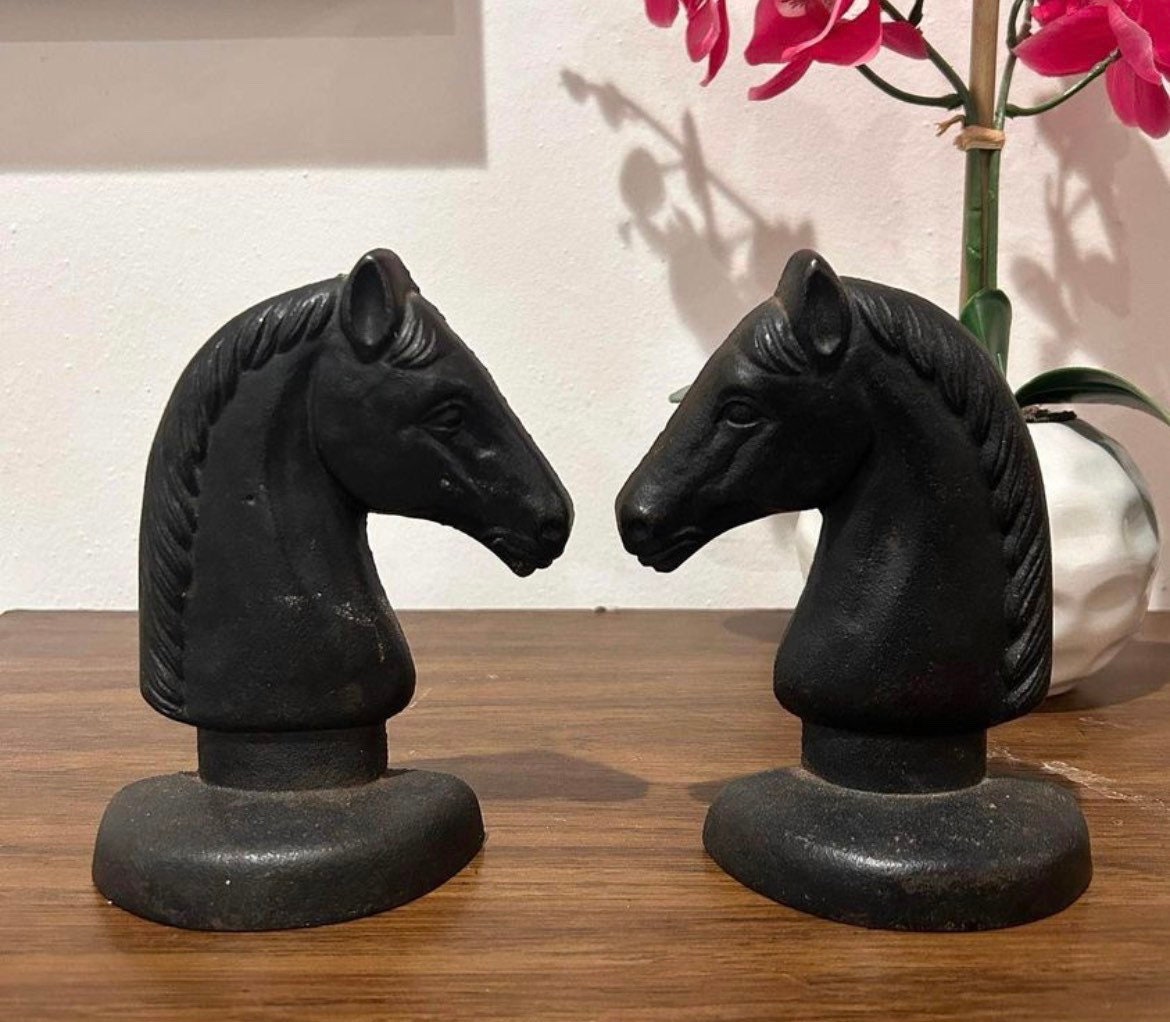 Vintage Cast Iron Horse Heads Bookends, Cast Iron Knights Chess Piece Horse Matching Bookends, Lover Antiques and Vintage