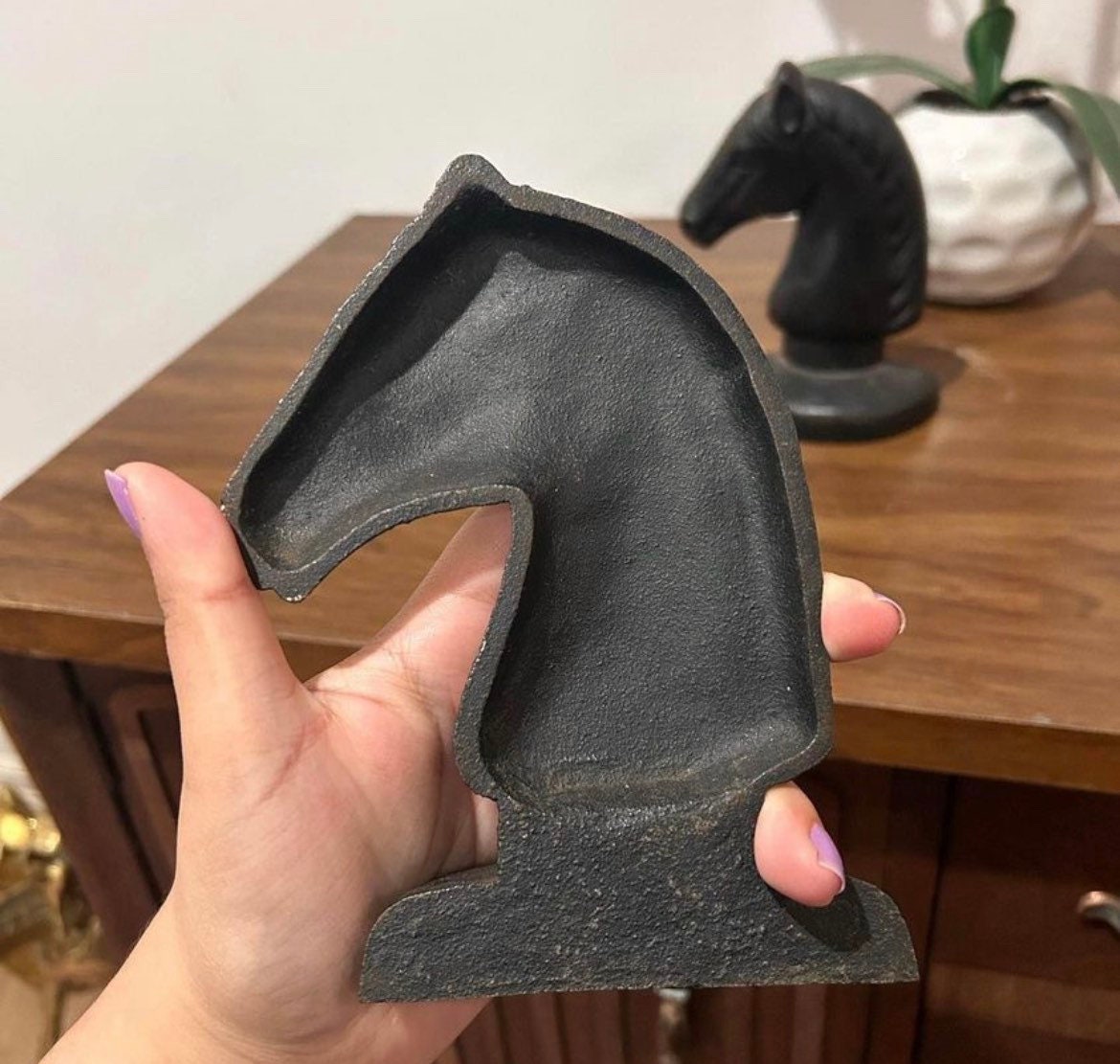 Vintage Cast Iron Horse Heads Bookends, Cast Iron Knights Chess Piece Horse Matching Bookends, Lover Antiques and Vintage