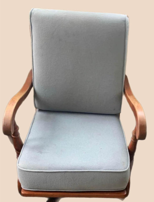 Cushman Colonial Creations New Bennington Swivel Rocker No. 5683 Mid Century Modern Original Condition Vintage Furniture
