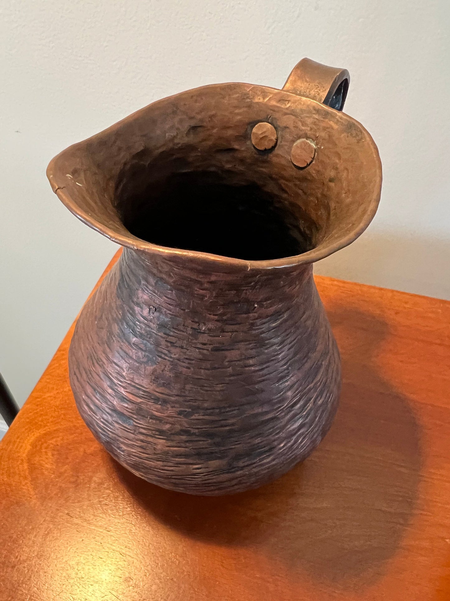 Antique Hammered Copper Pitcher Pot Primitive Arts and Crafts Art Lover Antiques and Vintage