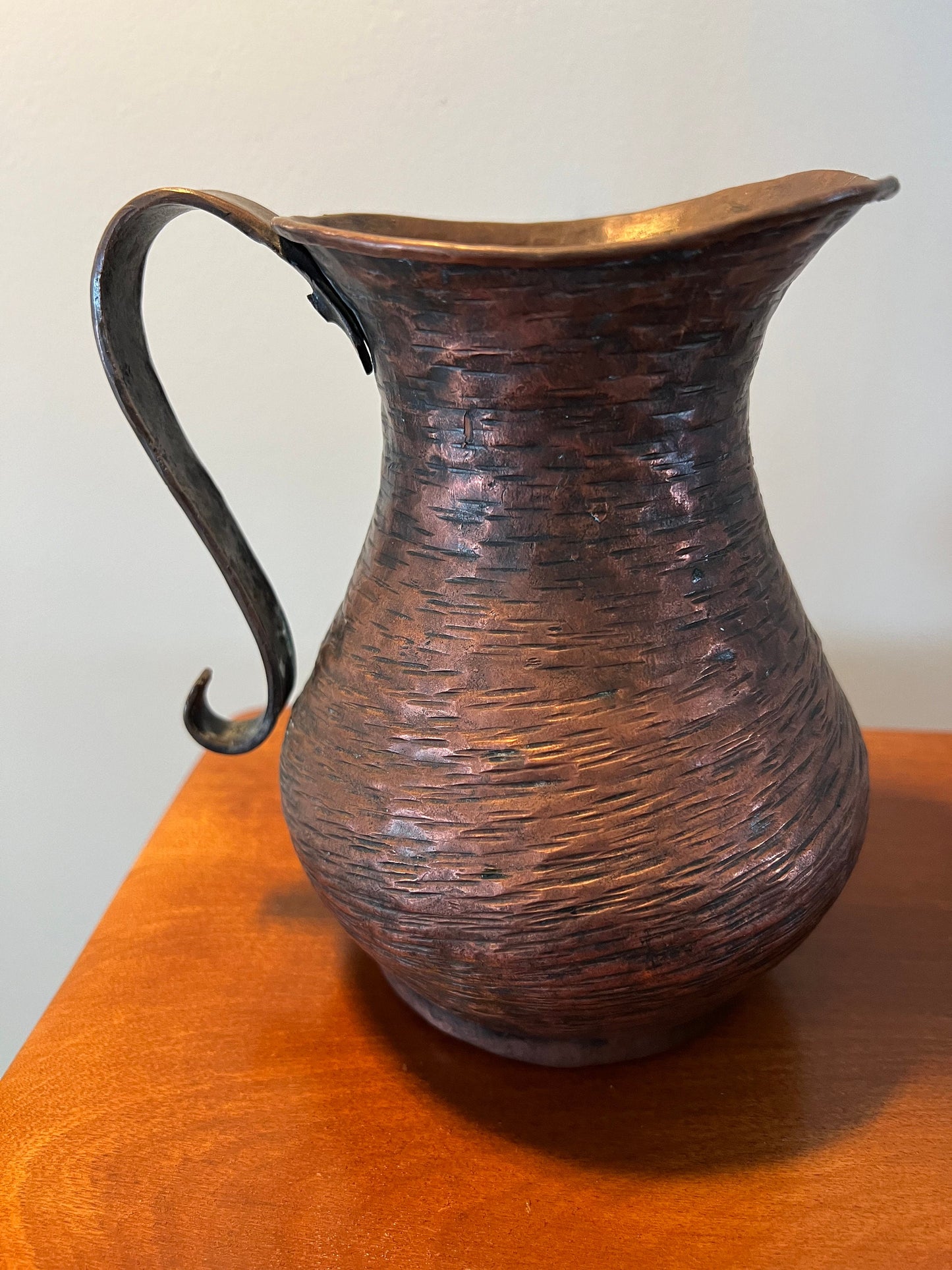 Antique Hammered Copper Pitcher Pot Primitive Arts and Crafts Art Lover Antiques and Vintage