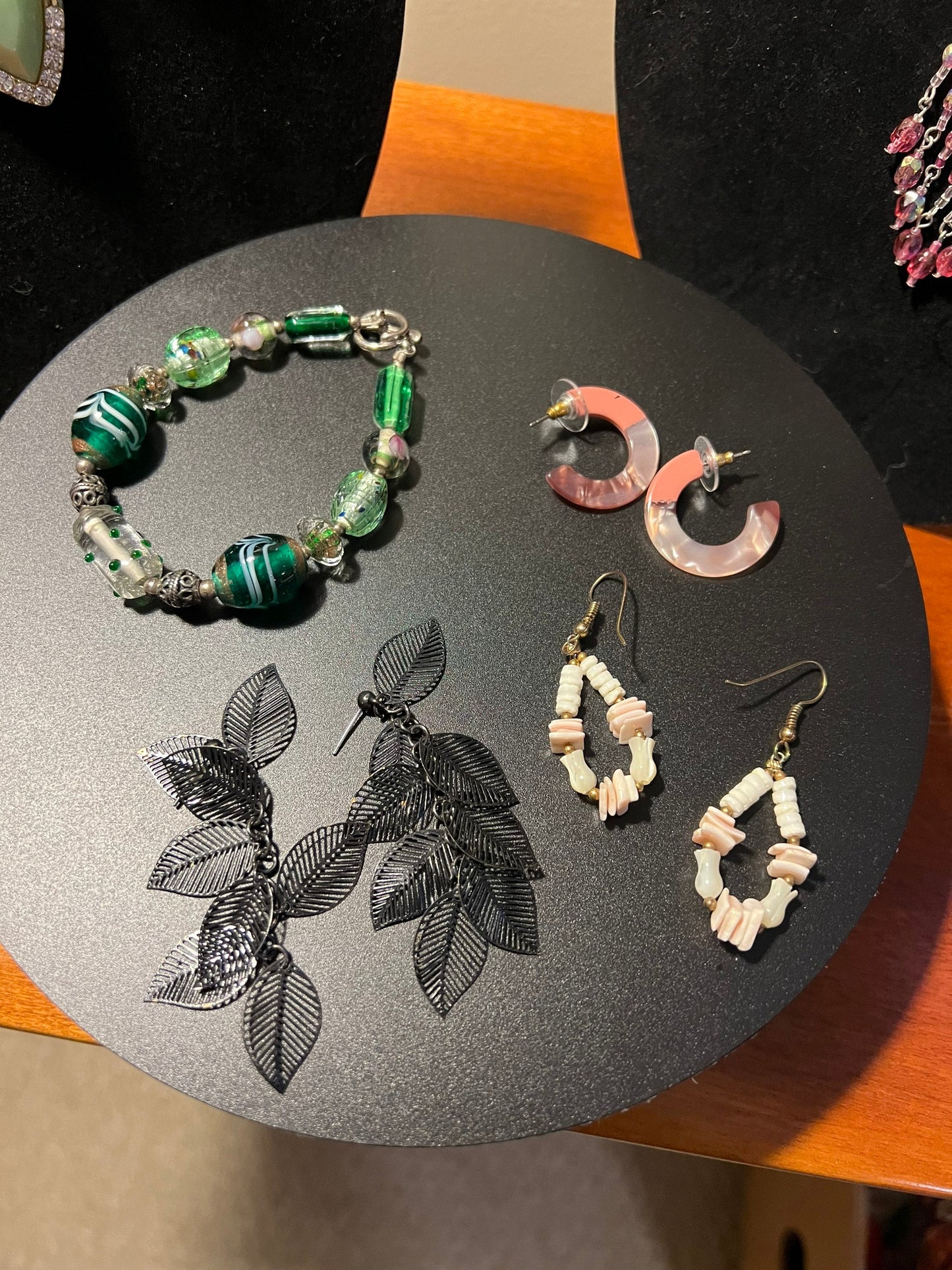 Vintage Earrings Necklace Bracelet Collection of 8 pieces Jewelry earring Lover Antiques