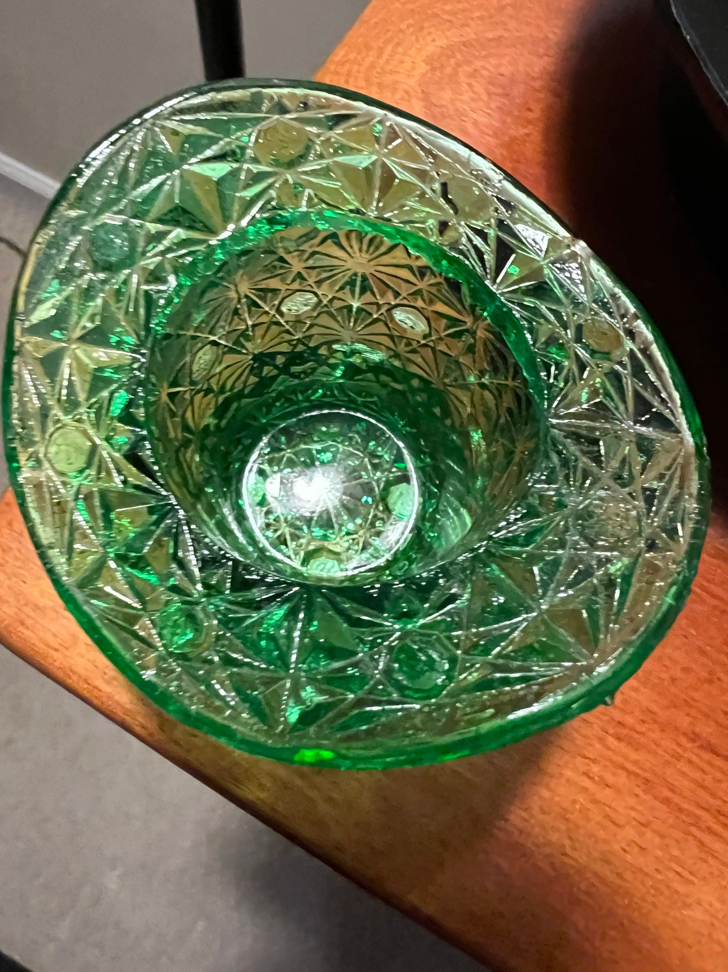 Vintage Fenton Emerald Hat Glass Art Lover Antiques