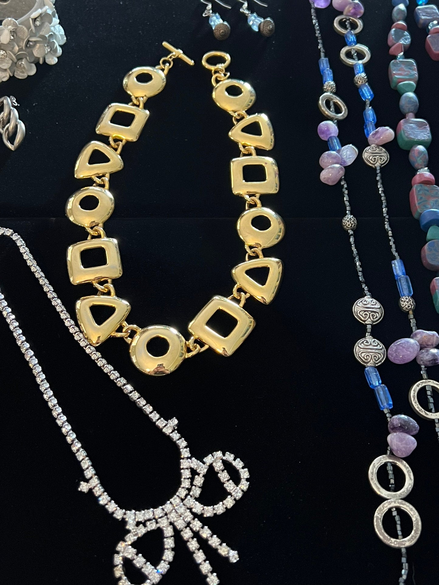 Vintage Earrings Necklace Bracelet Collection pieces Jewelry earring Lover Antiques