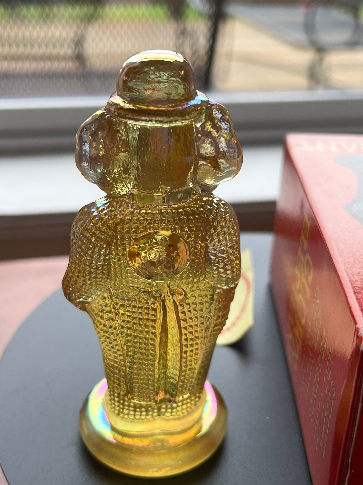 Vintage Yellow Elephant Clown Joey Glass Summit Art Trunk Up Sculpture Art Glass Figurine elephants signed Russ Vogelsong Lover Antiques
