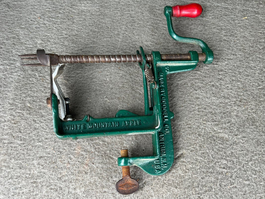 Antique Cast Iron White Mountain Apple Peeler Parer Corer Slicer c1950’s Made By Goodell Company Green Red Lover Antiques and Vintage