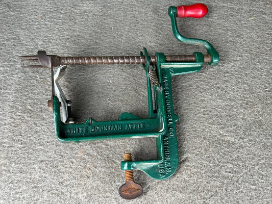 Antique Cast Iron White Mountain Apple Peeler Parer Corer Slicer c1950’s Made By Goodell Company Green Red Lover Antiques and Vintage