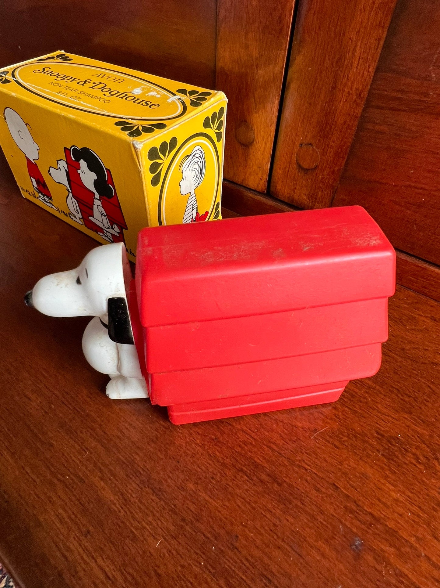 Vintage Avon Snoopy and Doghouse Non Tear Shampoo with Box 8 ounces Lover Antiques and Vintage