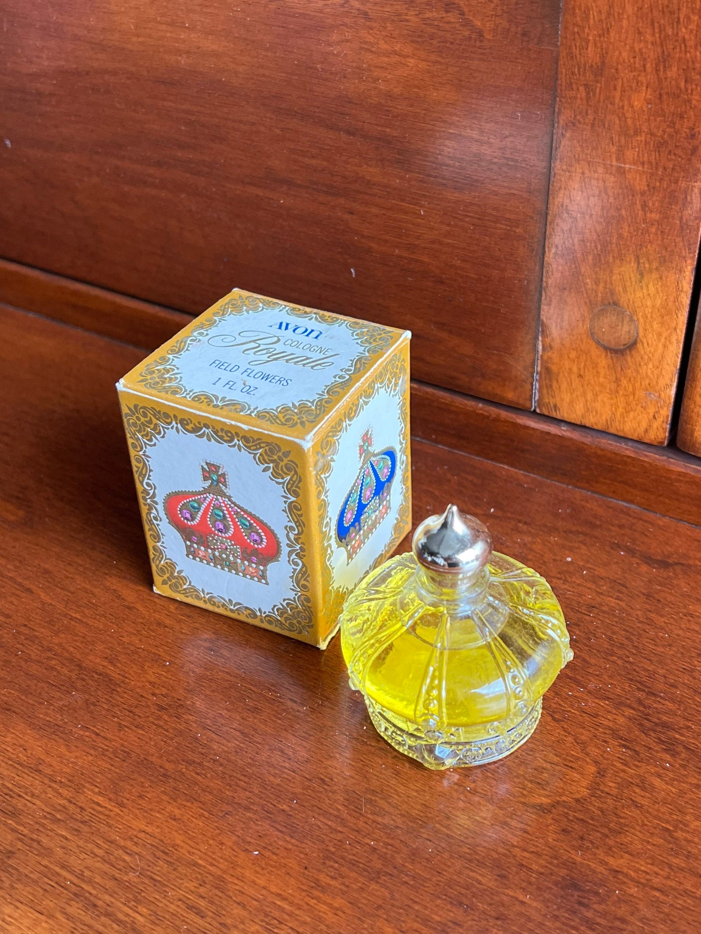 Vintage Avon Cologne Royale 1 ounce Field Flowers with Box Full Bottle Lover Antiques and Vintage